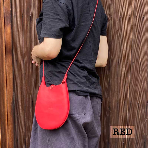 「ippi」『Monkey』RED/ミニショルダーバッグ、本革、小さめ、ポーチ、ギフト、シンプル、手縫い