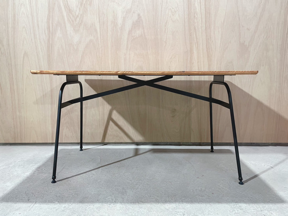 X DINING TABLE