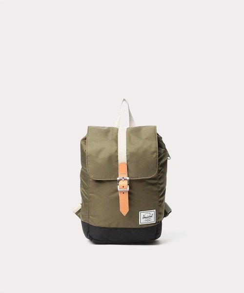 RETREAT SLING BAG