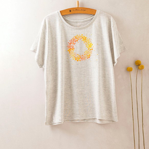 SALE★送料無料　型染めTシャツ / 花かんむり・ミモザ