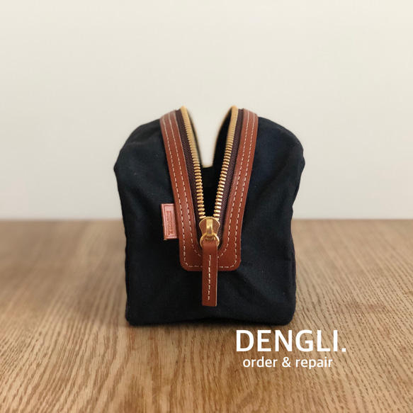 DENGLI.ポーチ/シカク/パラフィン加工帆布/ヌメ革/撥水効果/軽くて丈夫/化粧ポーチ