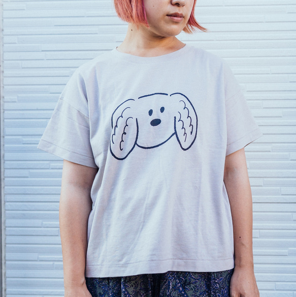 わんちゃんのTシャツ〈レディースM〜Lサイズ相当〉