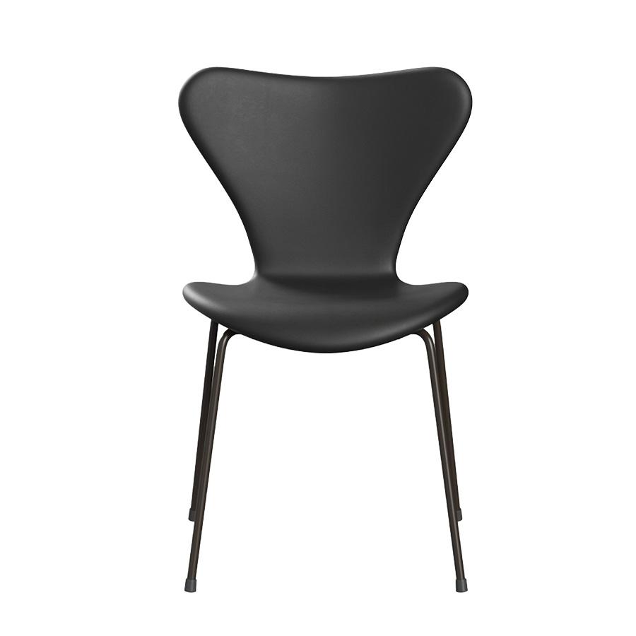 [期間限定価格] Fritz Hansen | 3107 セブンチェア Full Padding ESSENTIALレザー / ブラウンブロンズレッグ