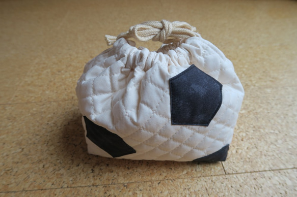 【 再販２】サッカーボール風お弁当袋【男の子】 / soccer ball drawstring bag