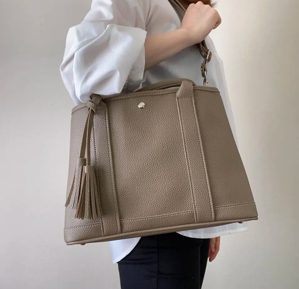 ベージュ　beige ハンドバッグ　トートバッグ　ショルダーバッグ　合皮　革　革バッグ　バッグ　シンプル