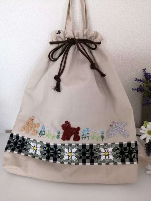 6プードル刺繍＆スイス刺繍の大きな巾着バッグ