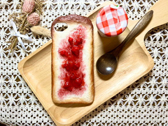 《受注生産》つぶつぶジューシー*｡ベリートーストのスマホケース