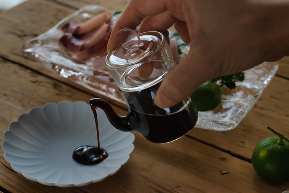 ガラスの醤油差し。液ダレしないすごい一品。醤油差しの決定版。ツマミ透明　高さ110㎜　ミニ汁次クリアL(SPC-05)