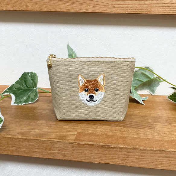 刺繍ポーチ〈柴犬/ベージュ〉