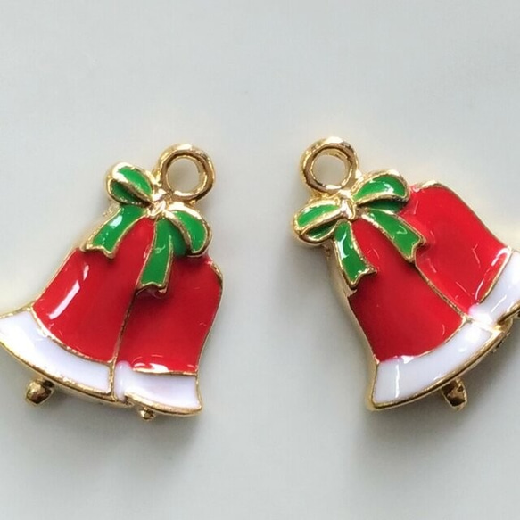 Xmas♪　19×16mm  ベルのチャーム　10個セット　X11