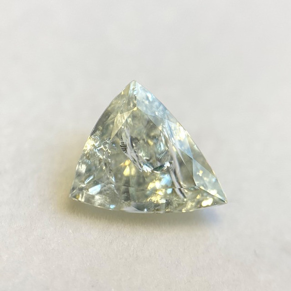 【お盆セール開催中】エレメージェーバイト ルース 0.926ct ナミビア産 日独ソーティング付き