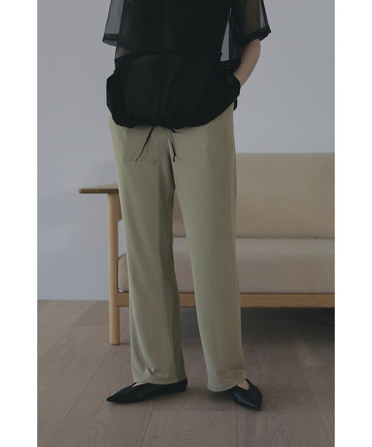 マノフ/LOOSE CUT PANTS