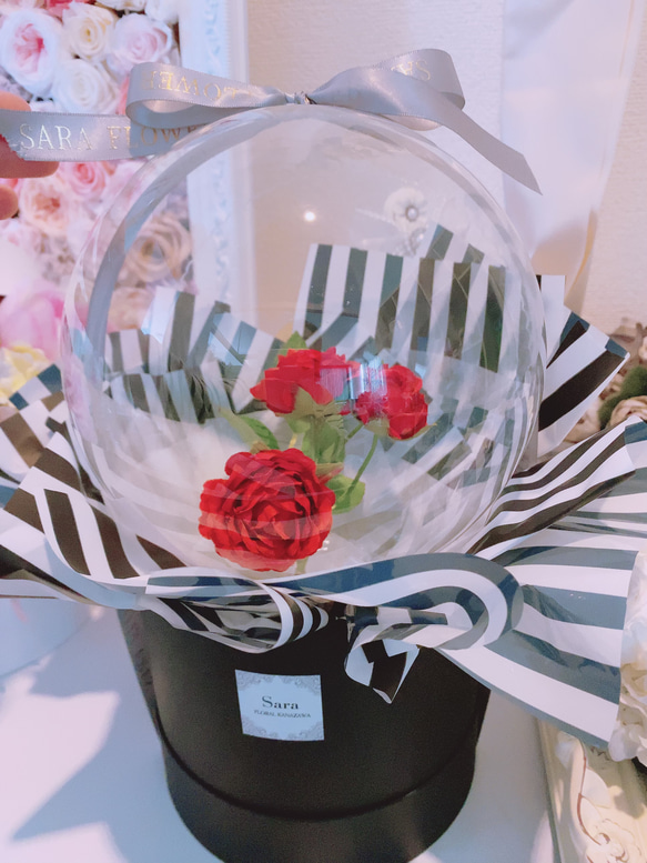 ⭐︎即発送可能商品⭐︎バルーンフラワー♡お名前入れOK お祝い 誕生日  薔薇　卒業　卒園　入学　発表会