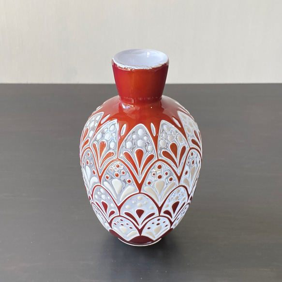 pattern vase  赤花波