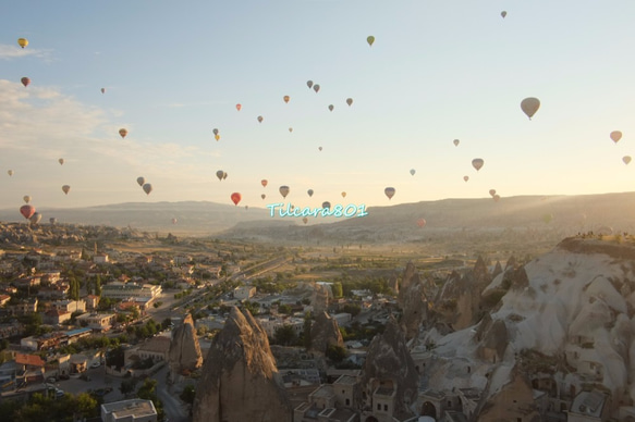 【送料無料】世界の絶景　トルコ・カッパドキアの気球