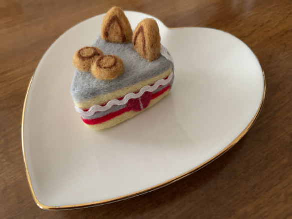 お耳の大きなおばあちゃんのケーキ