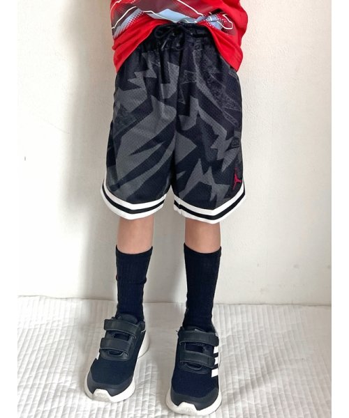 ジュニア(140－170cm) ショートパンツ JORDAN(ジョーダン) ESSENTIALS AOP SHORTS