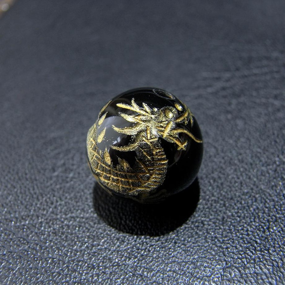 [beads168] 手彫りビーズ・オニキス（龍）14mm 1個