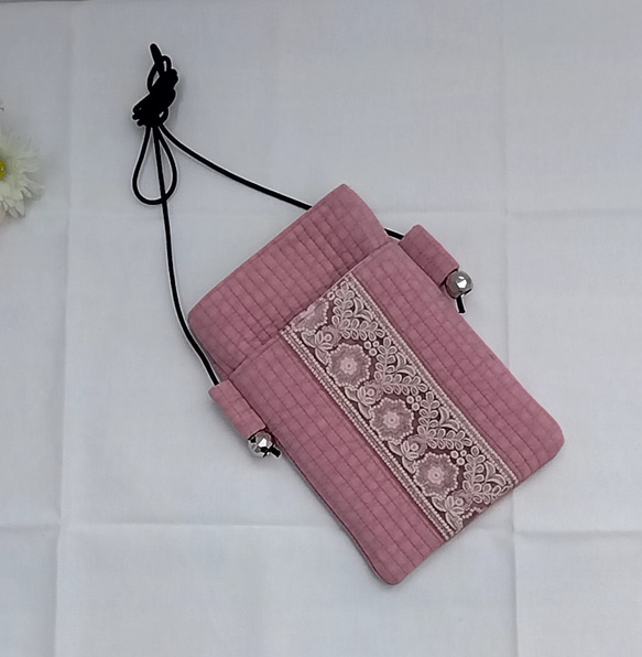 インド刺繍リボン　ヌビキルト　スマホポーチ　【くすみピンク〜ピンクホワイトリボン】