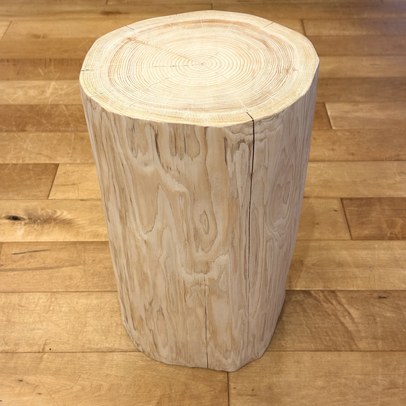 Hinoki  Wood  Stool  No.803