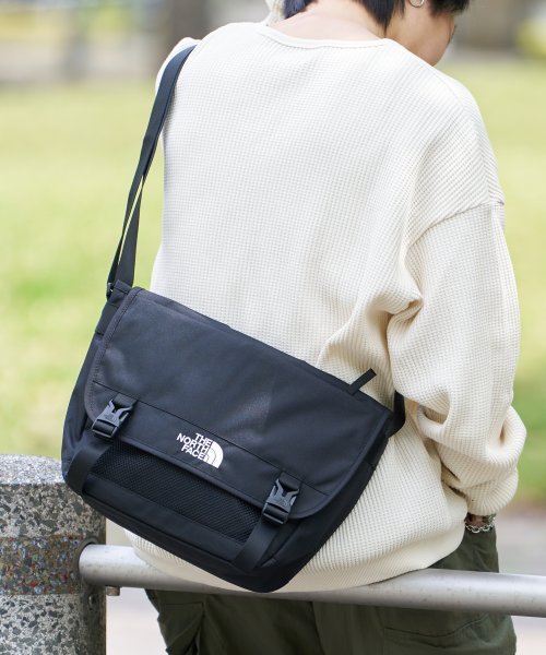 THE NORTH FACE ノースフェイス WHITE LABEL ホワイトレーベル 韓国限定 MESSENGER BAG M  メッセンジャー バッグ 斜め