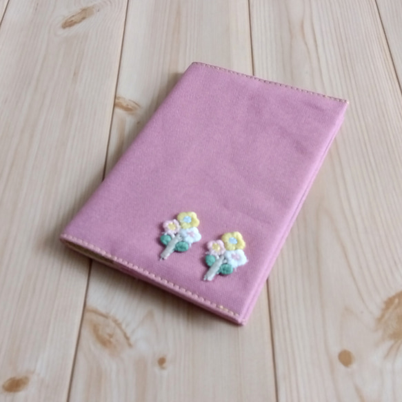 カード15ポケット　花刺繍のカードケース・名刺入れ（手帳型）　くすみピンク帆布　　648