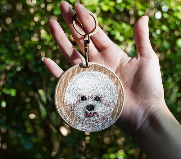 キーホルダー 犬 刺繍 ビジョンフリーゼ  愛犬 プレゼント 両面 ストラップ バッグチャーム 映え or-033