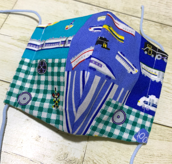 【在庫あり】ハンドメイド　布　マスク　立体【キッズ：青】K28