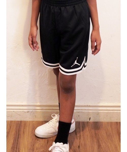 ジュニア(140－170cm) ショートパンツ JORDAN(ジョーダン) JDB JUMPMAN CORE TAPING SHORT