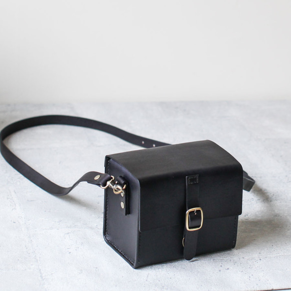 Classy Hand Stitched Black Leather Camera Case