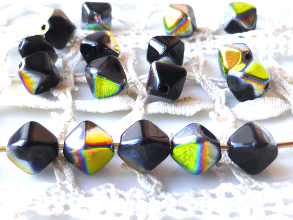 ピラミダ　黒玉蟲メタル　Czech Glass Beads20個