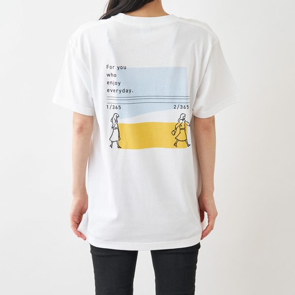 毎日を楽しむあなたへ　バックプリントTシャツ