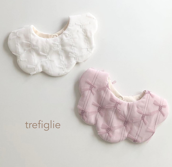 tulle ribbon bib