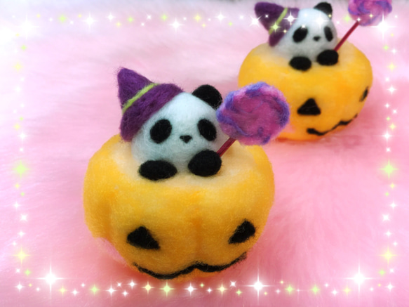 ふわぱんハロウィン☆カボチャの中からこんにちは☆羊毛フェルトのふわふわパンダのふわぱんハロウィン♡