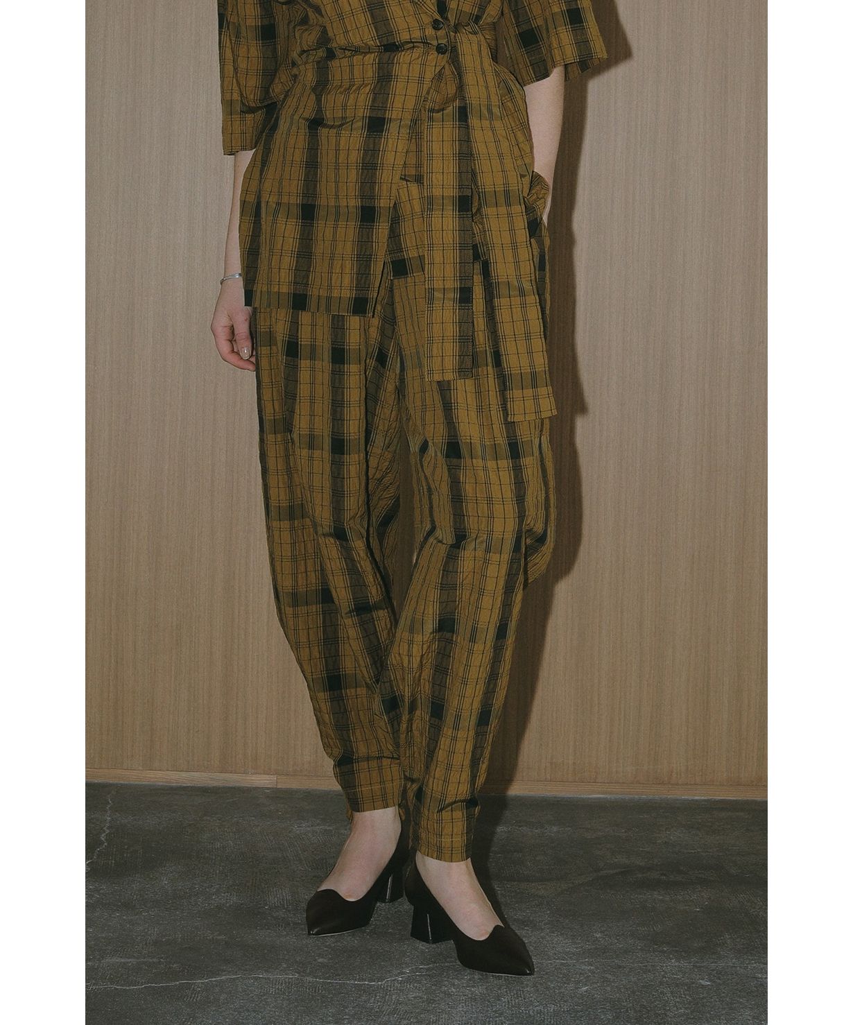 マノフ/BELTED GATHER PANTS