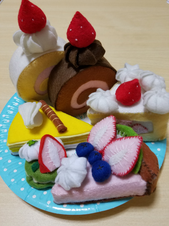 ケーキ5種類&マカロン1個