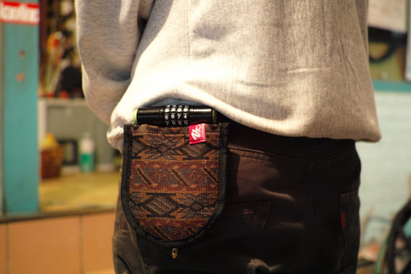 Combination U-lock and Pouch