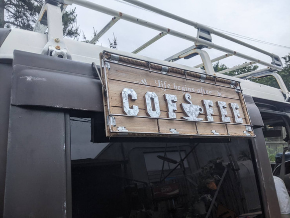 CAFEキッチンカー  おしゃれな壁掛け看板①  キッチンカーカフェ  移動販売車  #COFFEE  ケータリングカー