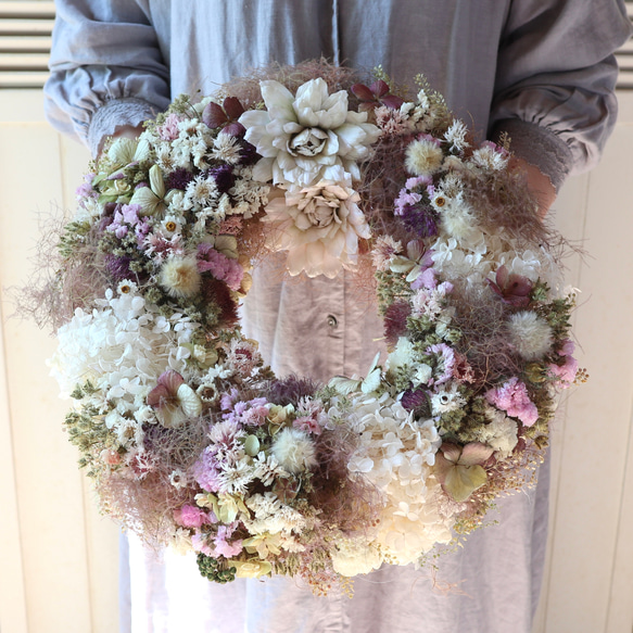 (38cm) ＊特大＊布花のダリアとドライフラワーの淡いアンティークカラーの夏リース/アジサイ/スモークツリー/ピンク系