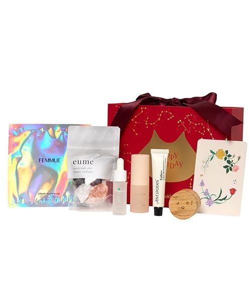 【Cosme Kitchen】HOLIDAY KIT 2023