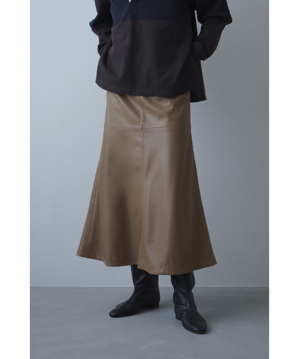 クラネ/VEGAN LEATHER LONG SKIRT