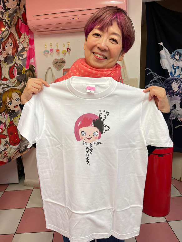 とにかくやってみようTシャツ/ 自分を表現するあなたへ。大人かわいいgirlちゃんコットンTシャツ　）