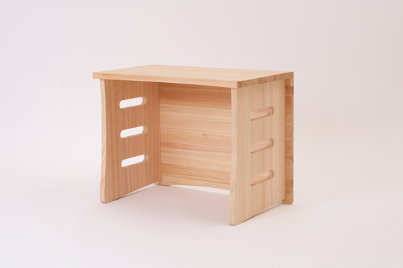 くるりと回せば高さが変わるこどもテーブル　KuLuLi　[ two table one shelf ]