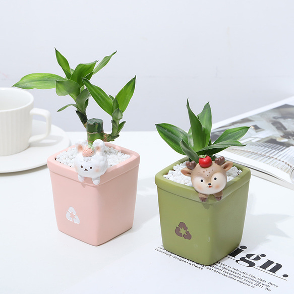 かわいいキャラクター動物パンダ 植木鉢 小型 卓上用 多肉植物用フラワーポット ペンホルダー 花器 収納 装飾品