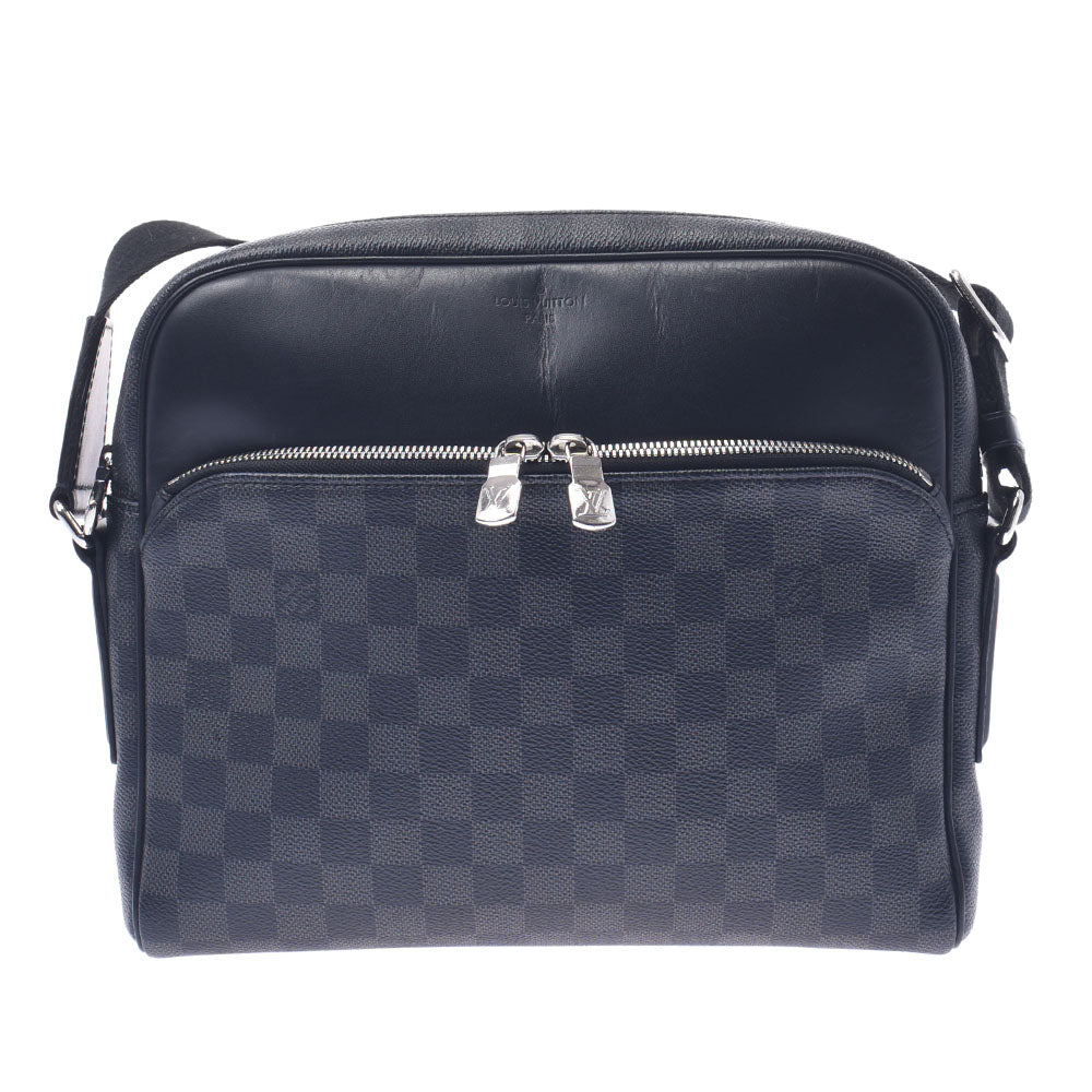 LOUIS VUITTON ルイヴィトン ダミエ グラフィット デイトンPM 黒/グレー N41408 メンズ ダミエグラフィットキャンバス ショルダーバッグ Bランク 中古 