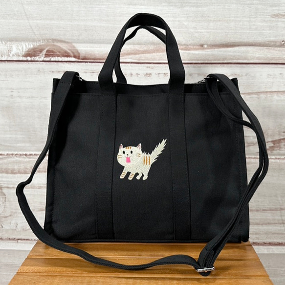 【送料無料】驚き猫の刺繍  2way ショルダー付き キャンバスコットン 仕切りトート帆布バッグ＜ブラック＞