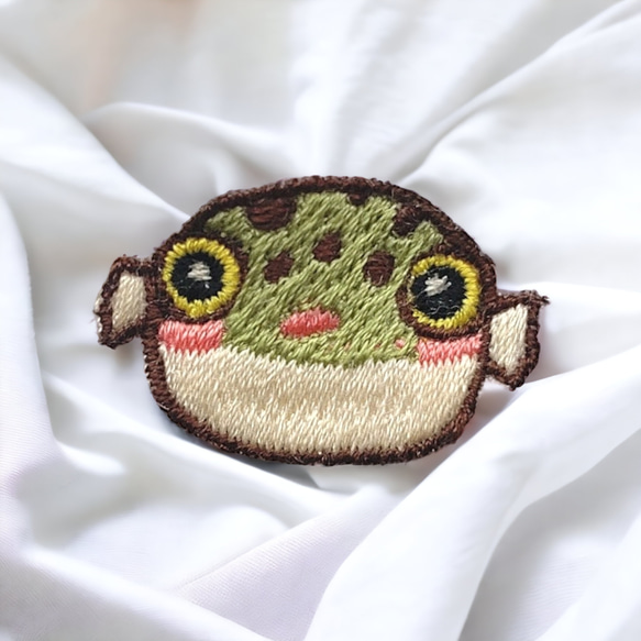 幸運を呼ぶ「ふぐ」刺繍ワッペン