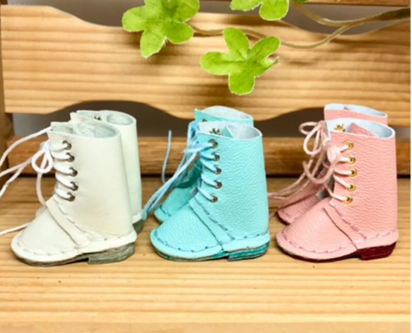 森き　ミニチュア編み上げブーツ　一足　miniature boots.