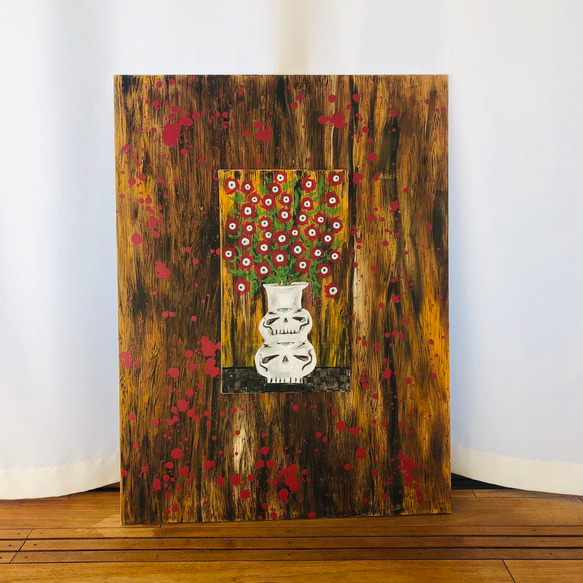 86Untitled(double skull vase with flowers on wood background