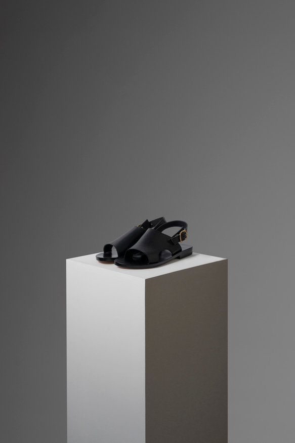 Belt sandal  / [BLACK PACK]